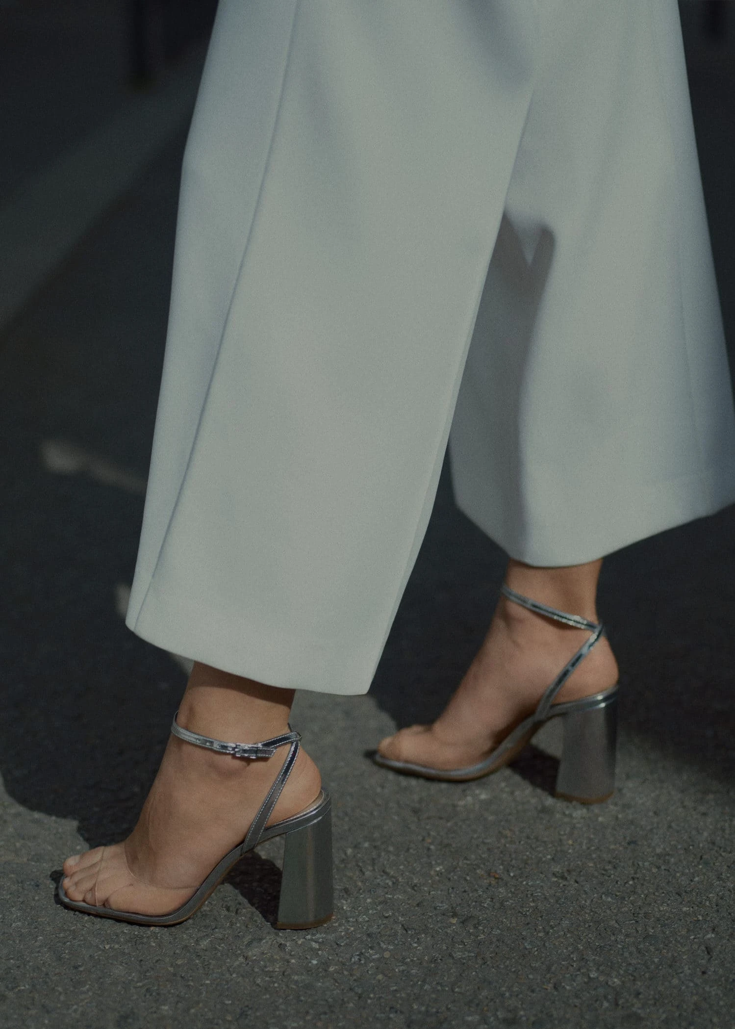 Sandales Métallisées Empiècement Vinyle 3 Sandales Métallisées Empiècement Vinyle