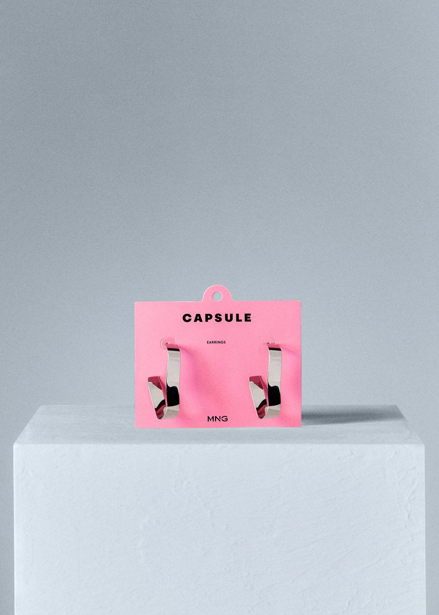 Boucles D'oreilles Forme Asymétrique 5 Boucles D'oreilles Forme Asymétrique – Image 3