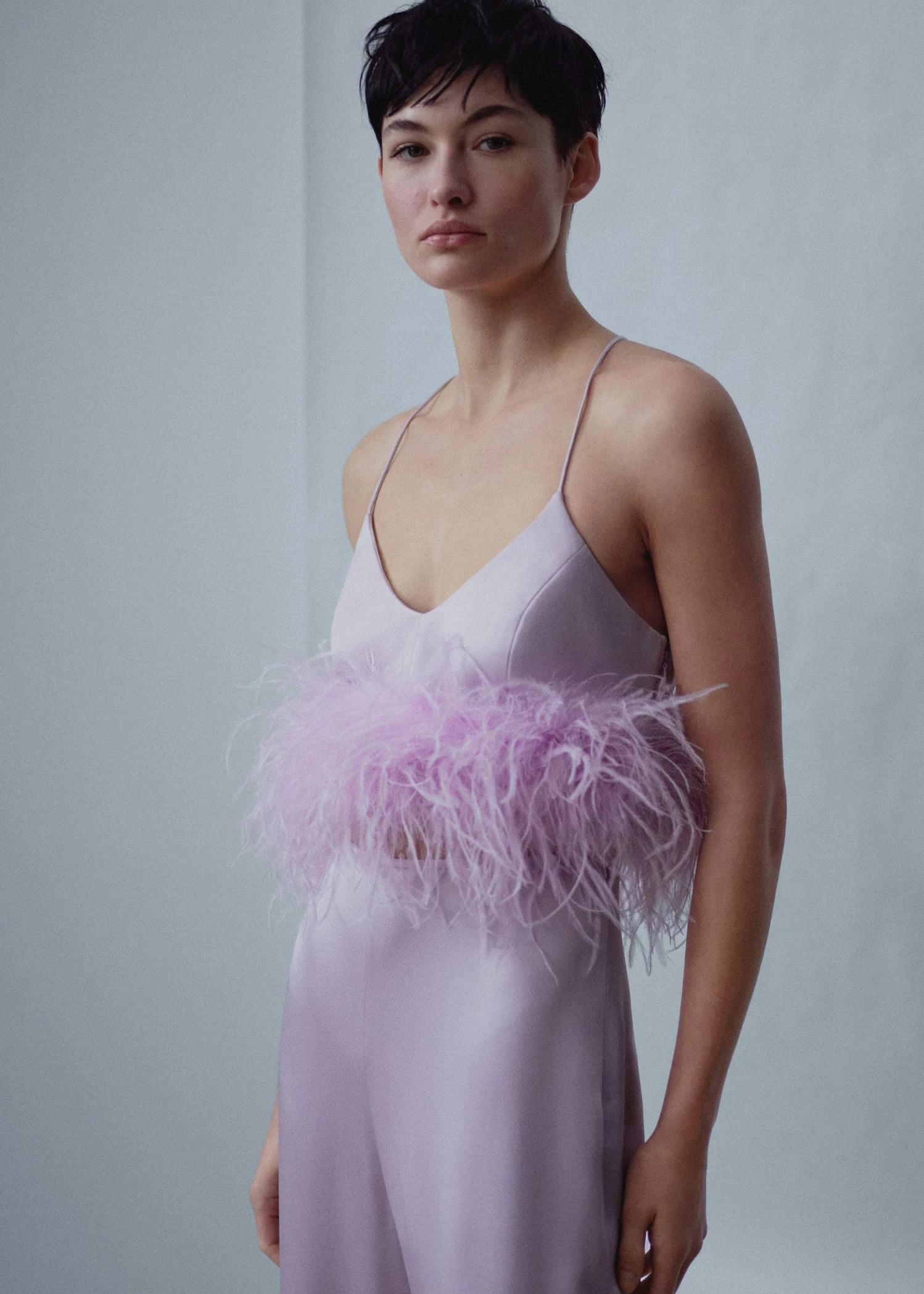 Top Satiné Détail Plumes 3 Top Satiné Détail Plumes