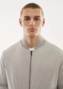 Bomber Tissu Technique Résistant à L’eau 25 Bomber Tissu Technique Résistant à L’eau -Vêtements Pascher 57010559 03 D1