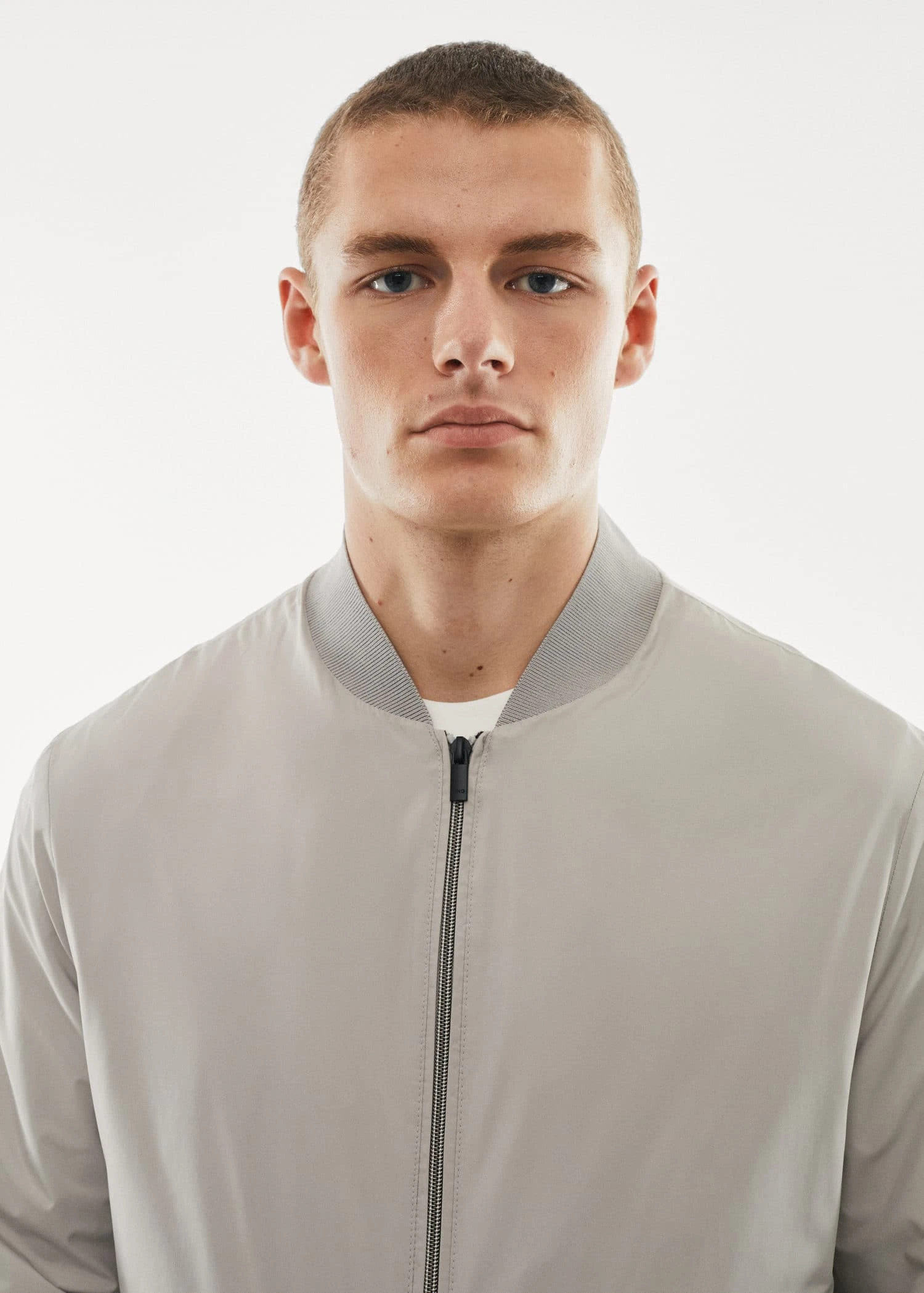 Bomber Tissu Technique Résistant à L’eau 6 Bomber Tissu Technique Résistant à L’eau – Image 4