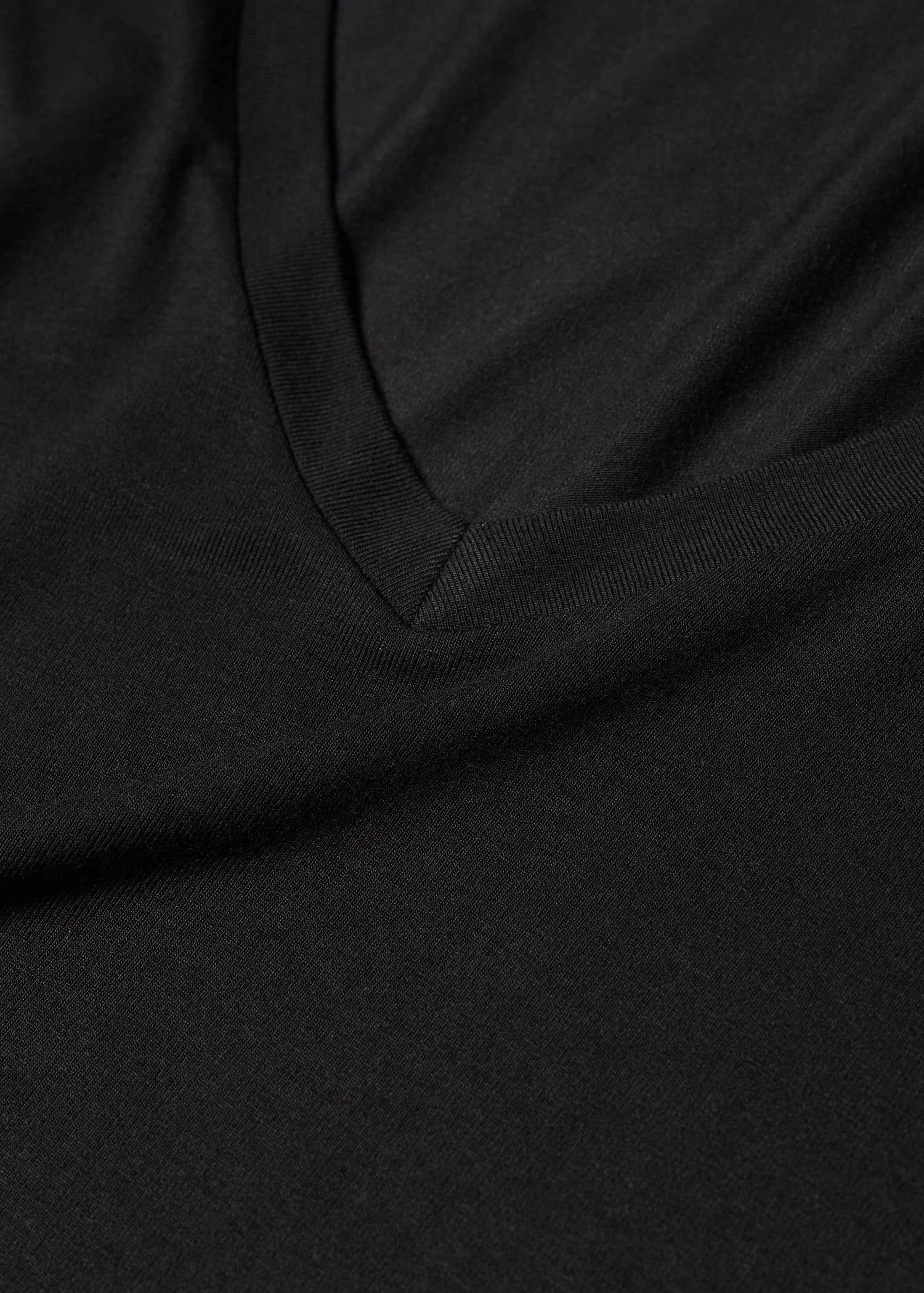 T-shirt Col En V 10 T-shirt Col En V – Image 8