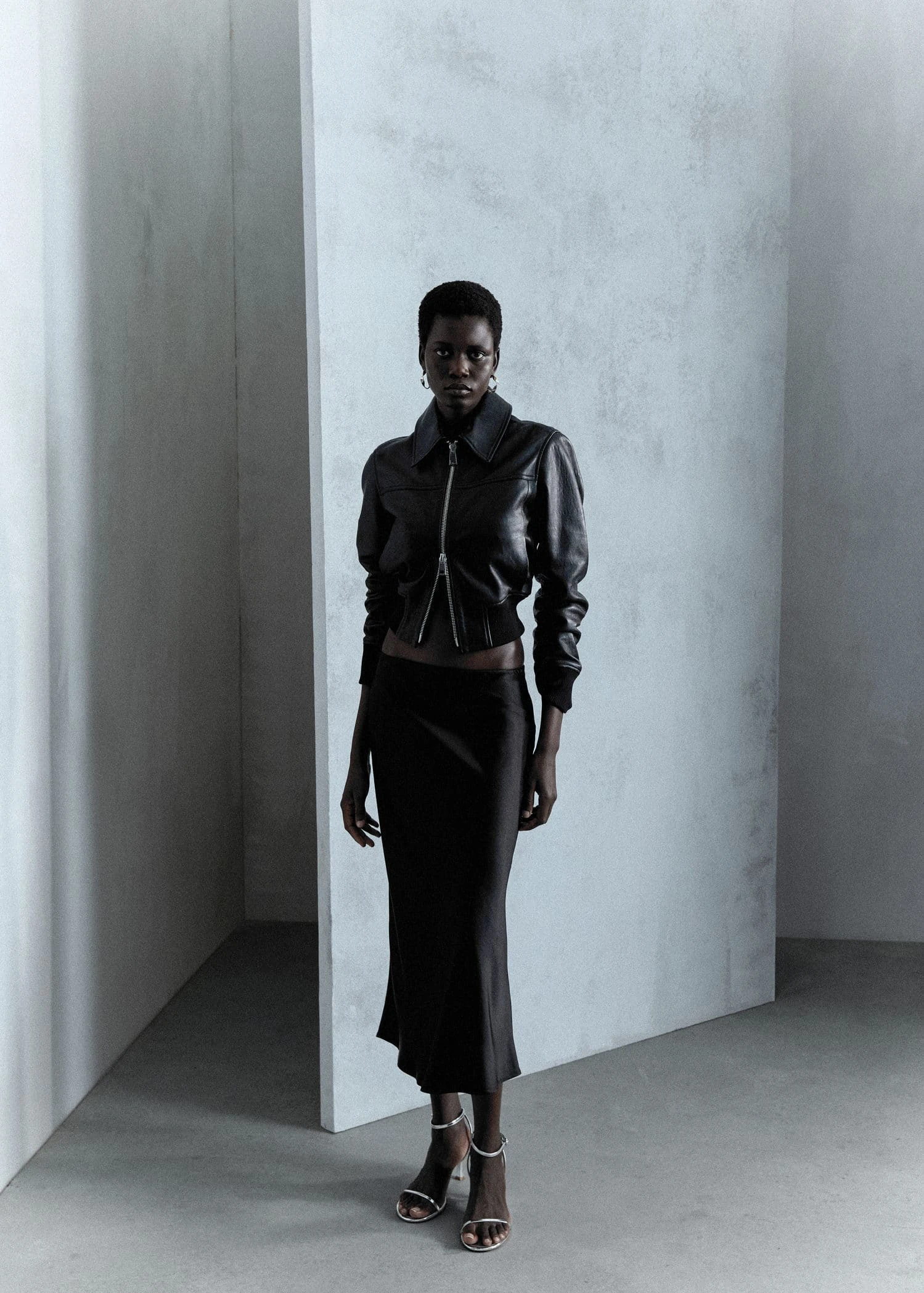 Jupe Midi Satinée 11 Jupe Midi Satinée – Image 9