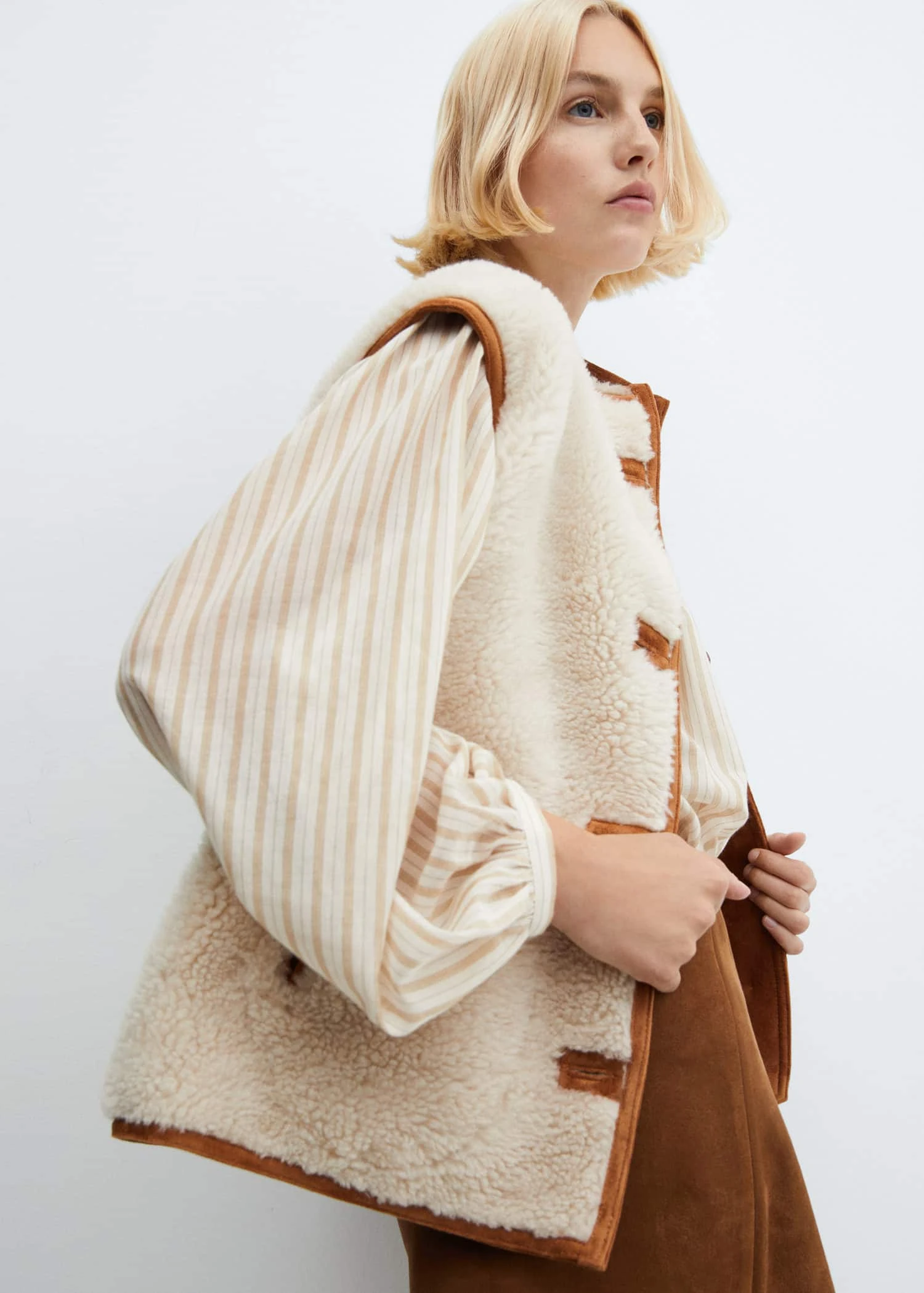 Gilet Réversible Imitation Mouton Retourné 8 Gilet Réversible Imitation Mouton Retourné – Image 6