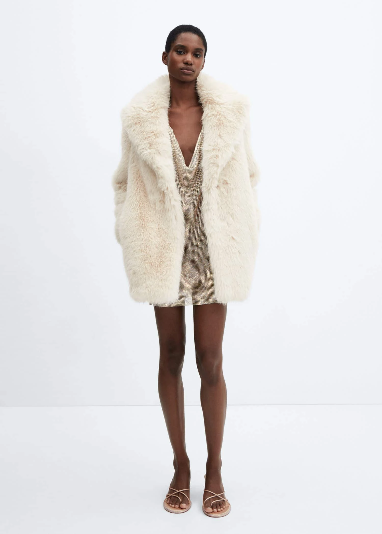 Manteau En Fausse Fourrure à Revers 12 Manteau En Fausse Fourrure à Revers – Image 10