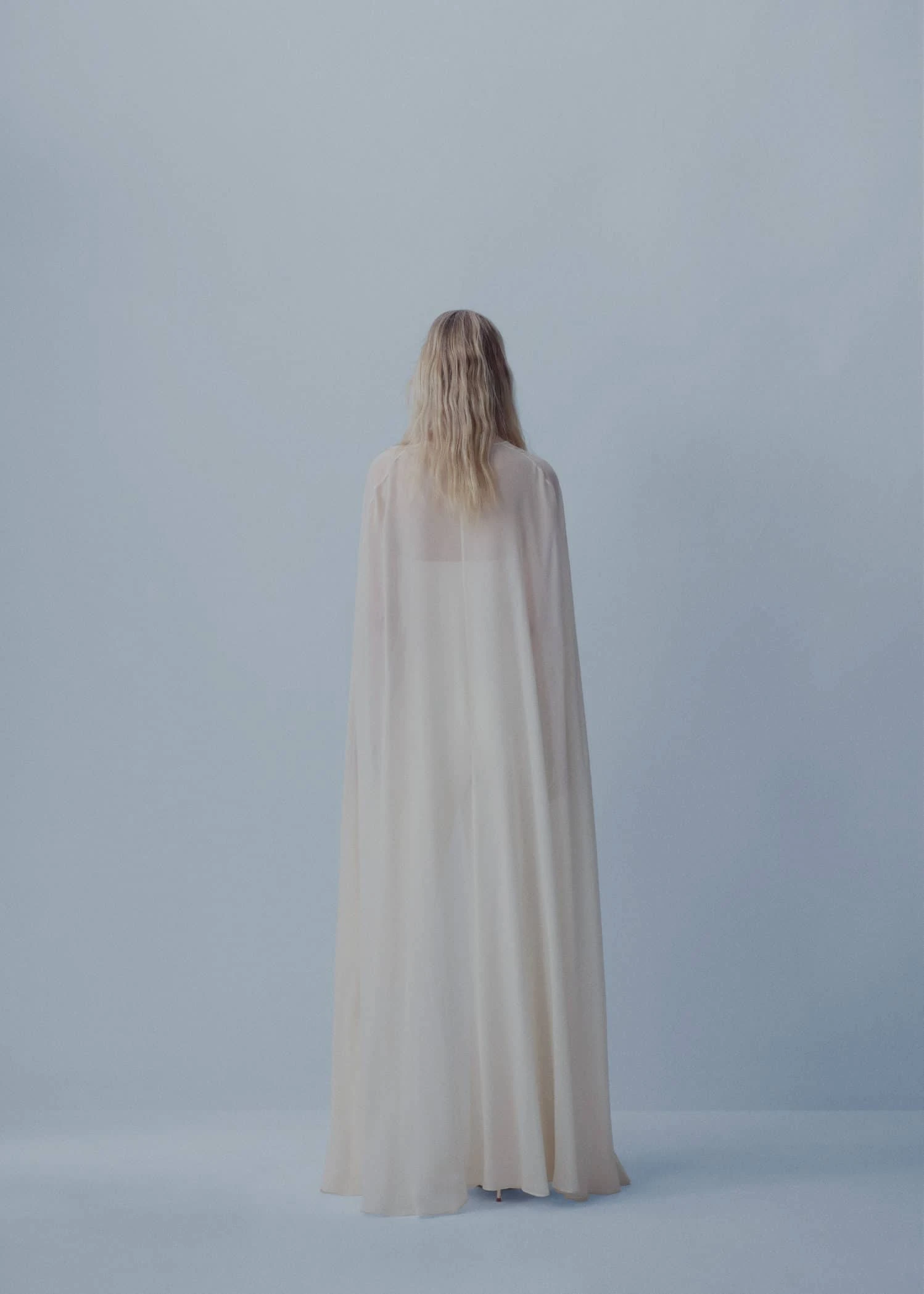 Longue Cape Ceinture à Nouer 5 Longue Cape Ceinture à Nouer – Image 3