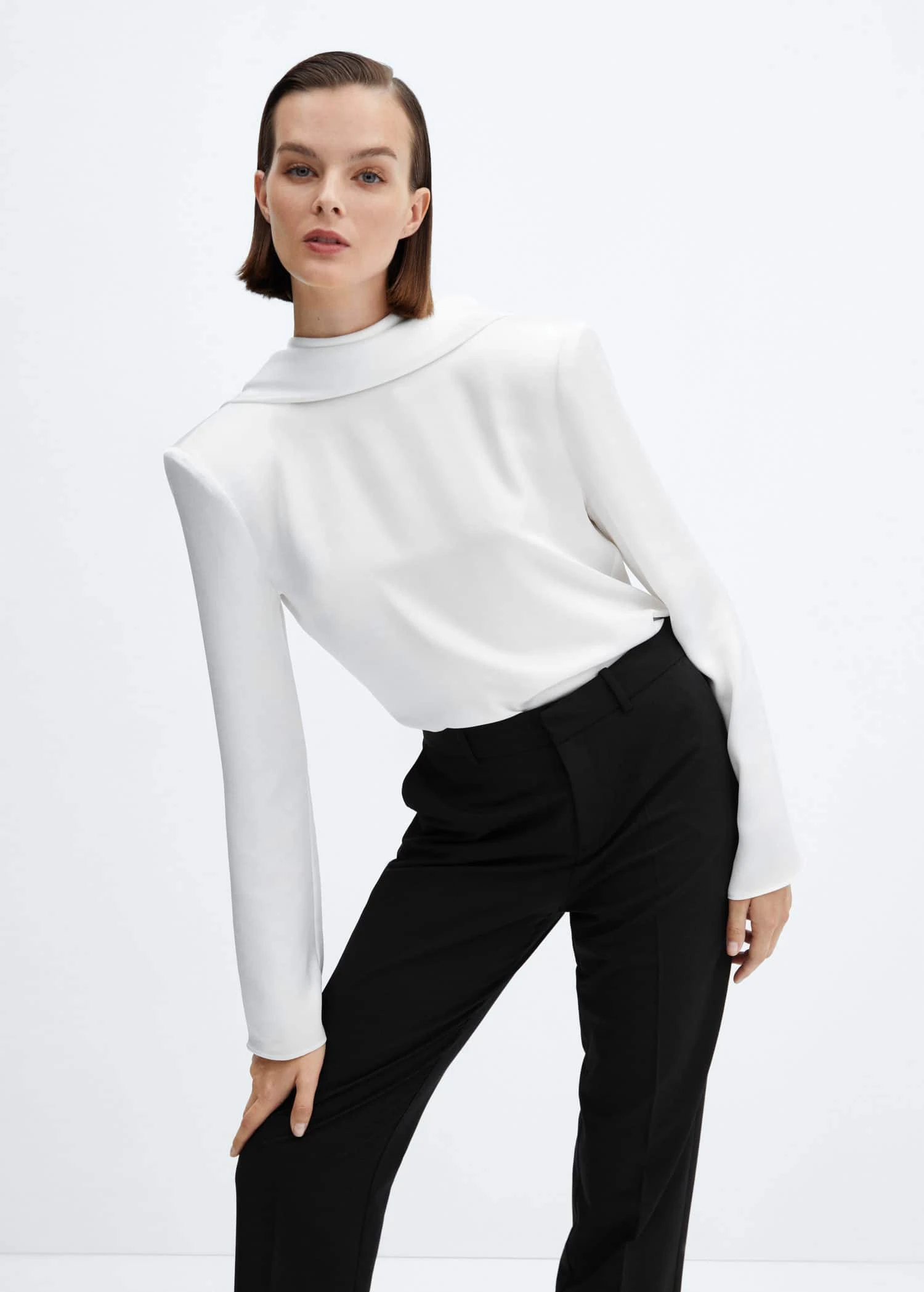 Blouse épaulettes Ouverte Dans Le Dos 3 Blouse épaulettes Ouverte Dans Le Dos
