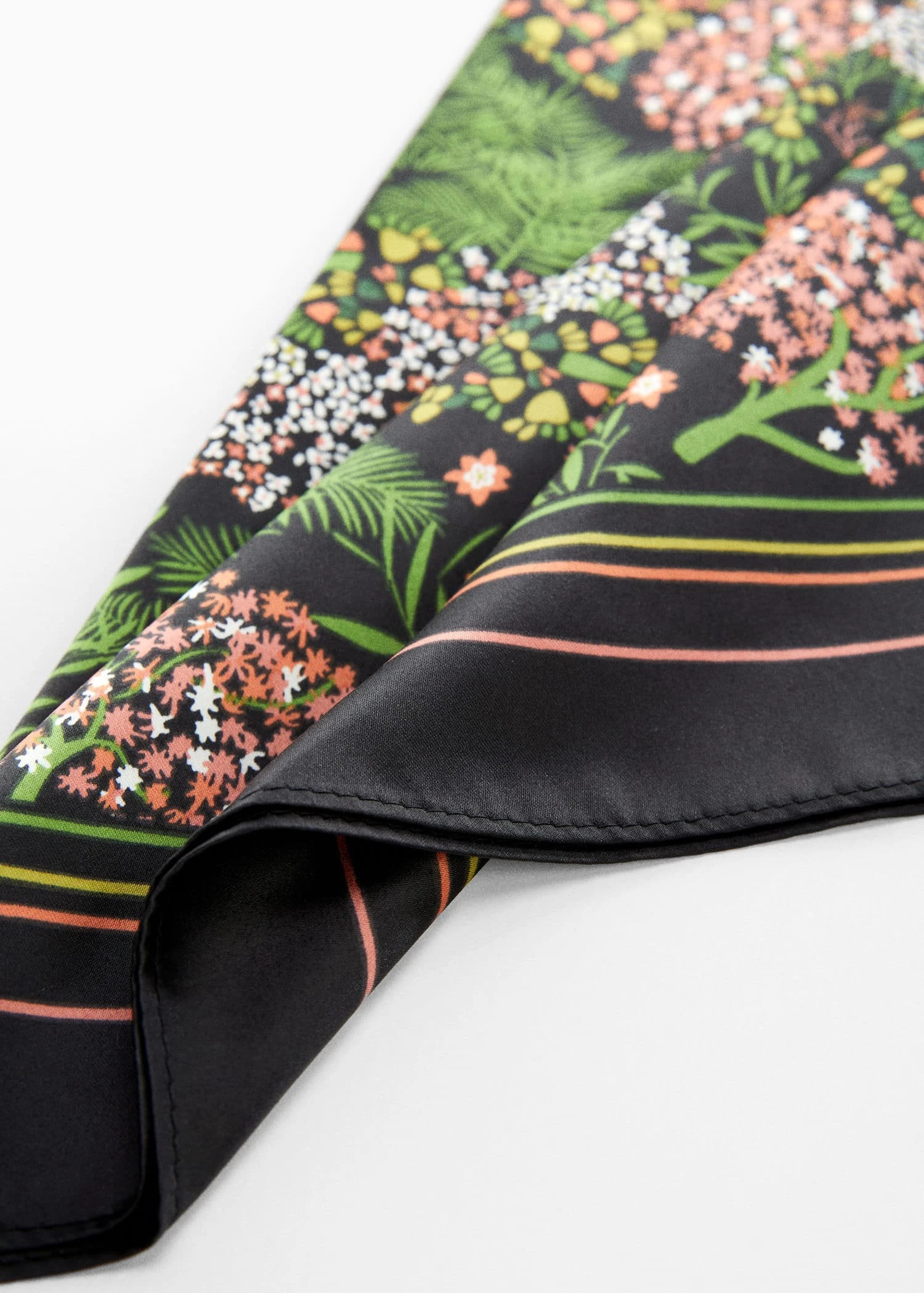 Foulard Imprimé Tropical 3 Foulard Imprimé Tropical