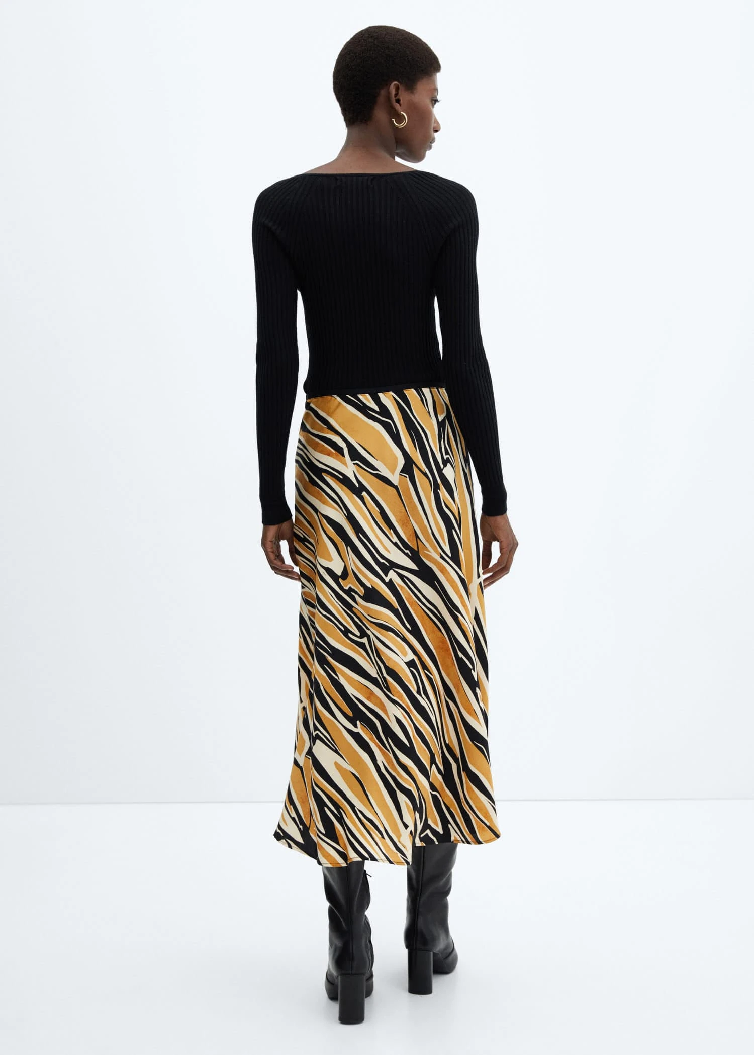 Jupe Satinée Imprimée 5 Jupe Satinée Imprimée – Image 3